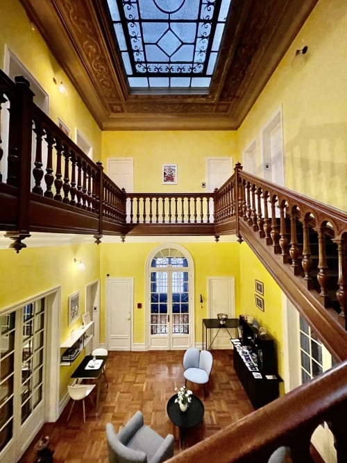 Le magnifique hall d'entrée de la Maison Dormoy à Marseille