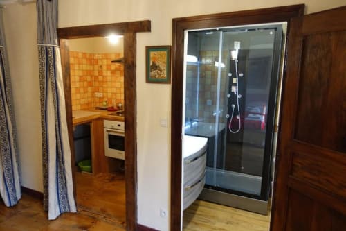 Chambre d'hôte avec coin cuisine et salle de bain indépendante 