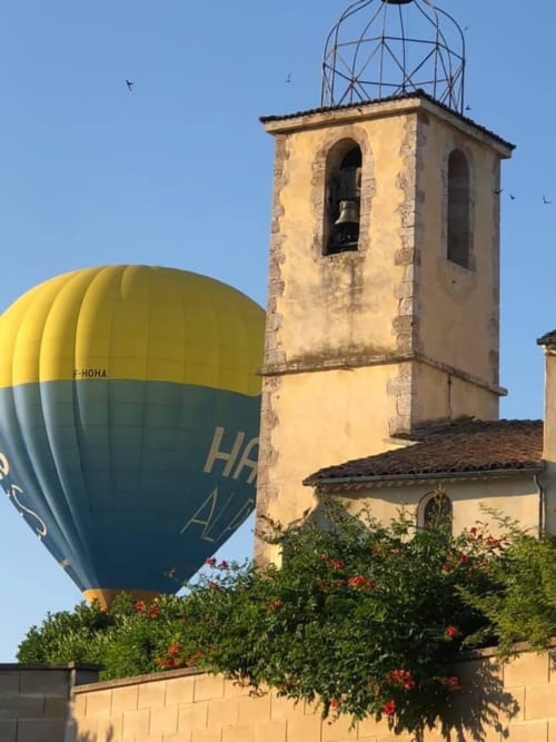 mongolfière dans les Alpes