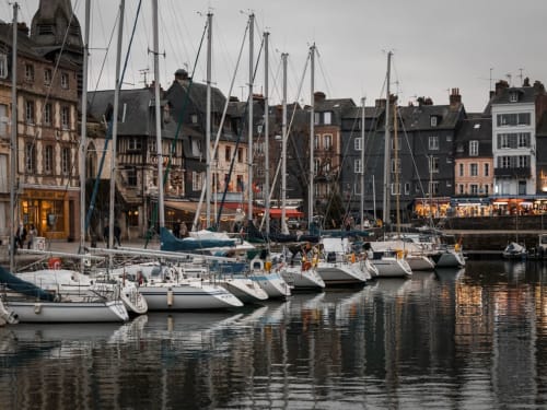 Der Hafen von Honfleur, ein beliebtes Ziel für die Urlauber von Le Clos Delamare