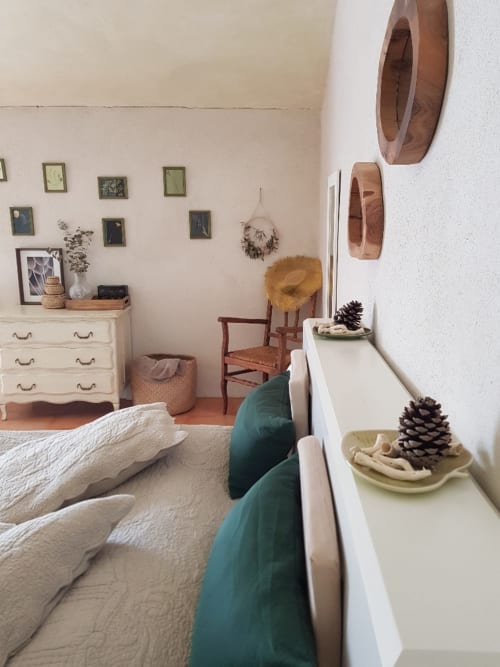 vue lit chambre verte
