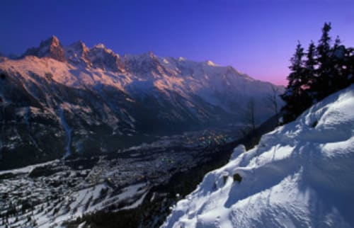 Paysage montagne couché de soleil chamonix