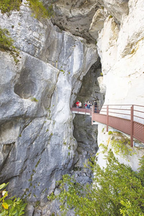 Grottes Saint Christophe, passerelle