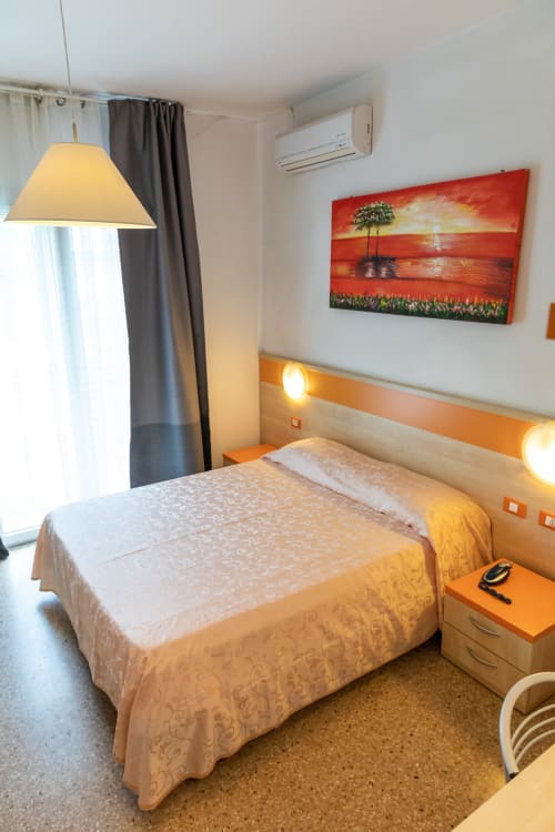 Hotel Verdi - Jesolo, 100 metri dal mare, 300 dal Caribe Bay
