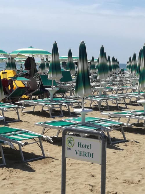 Hotel Verdi - Jesolo, 100 m vom Meer, 300 m von der Caribe Bay

