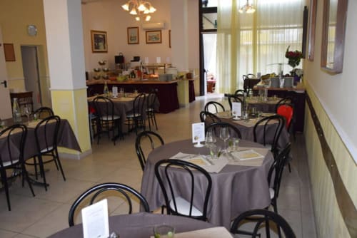 Hotel Verdi - Jesolo, 100 metres from the sea, 300 from Caribe Bay
