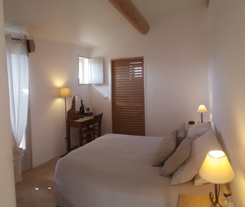 Lit double chambre 2 réservation villa Luberon