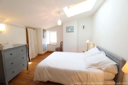 Chambre lumineuse - Gîte en Charente