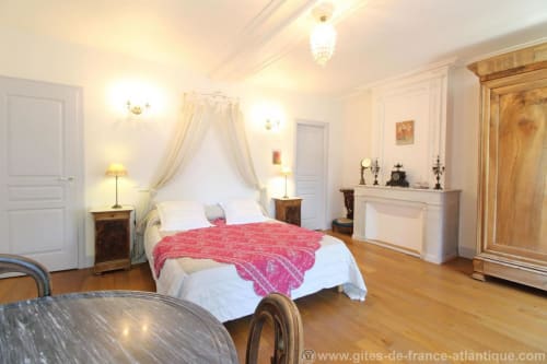 Chambre double - domaine de Berthegille