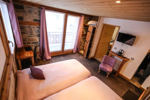Chambre lit jumeaux station ski Tignes