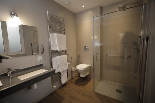 Douche à l'italienne et relaxation balnéo
