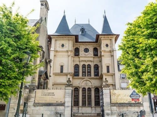 Hôtel Cabu Musée d'Histoire et d'Archéologie - à visiter à Orléans