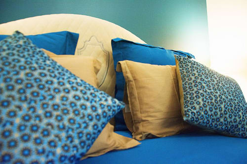 chambre d'hôtes élégante charme spacieuse literie confortable séjour en amoureux calme espace de travail petit déjeuner inclus sauna jacuzzi piscine evry essonne france