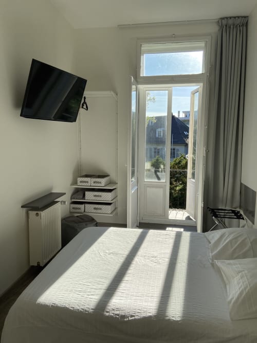 sunny room - studio in strasbourg
