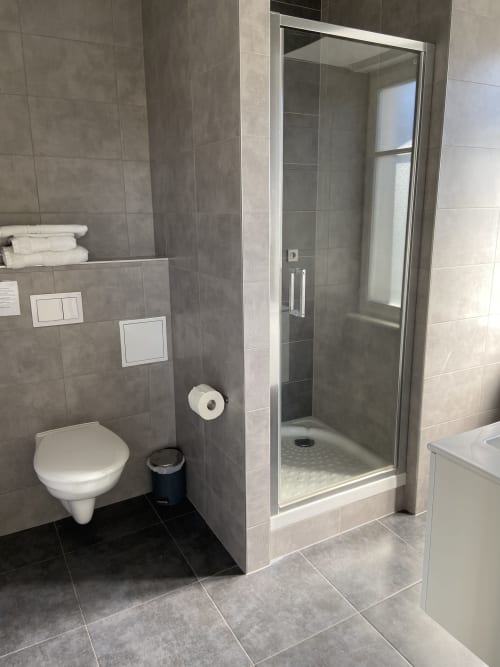 fully equipped bathroom - studio rental in strasbourg
