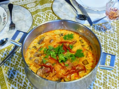 Table d'hôtes Thaï - La Ferme de Loubens - Kaeng ped ped