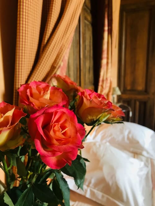 mise-en-place-romantique-chambre-saint-hubert-chateau-chambiers-zip