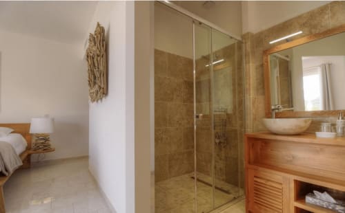 Chambre avec salle e bain - Villa Torrella