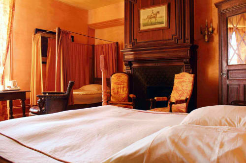 chambre-saint-hubert-lit-double-chateau-chambiers-zip