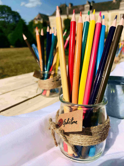 crayon-couleur-activite-jeunesse-enfants-mariage-reception-ceremonie-chateau-chambiers-zip