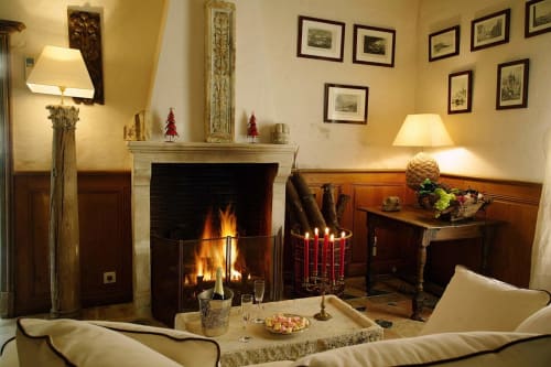 avillon-de-france-salon-privé-cheminée-aperitif-champagne-romantique-zip