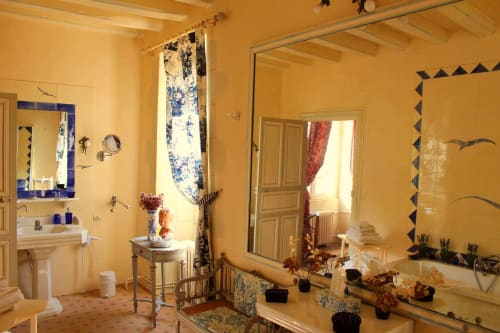 chambre-caroline-salle-de-bain-chateau-chambiers
