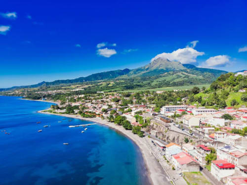 La commune de Saint-Pierre et la montagne Pelée, hauts lieux d'histoire à visiter absolument lors de votre passage en Martinique et accessible facilement depuis la Villa "La Belle Négresse".