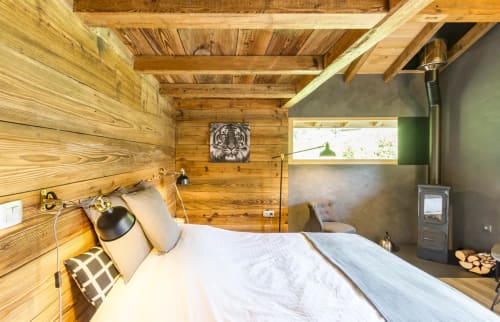 location de chambre - chalet en bois - poele à bois