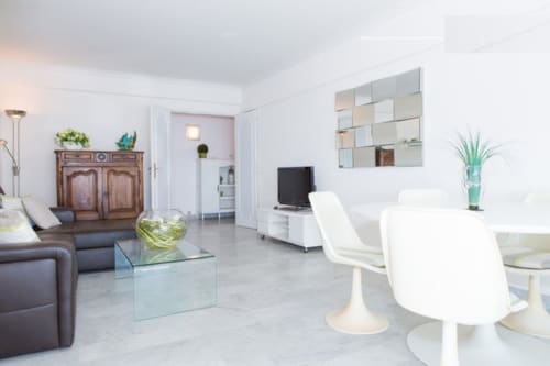 Salon de la Location bord de mer Fettolina, à Cannes Palm Beach