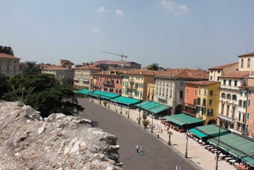 Piazza Bra seen from the Arena - Bed Breakfast Ariel B&B - Rooms in the center of Verona