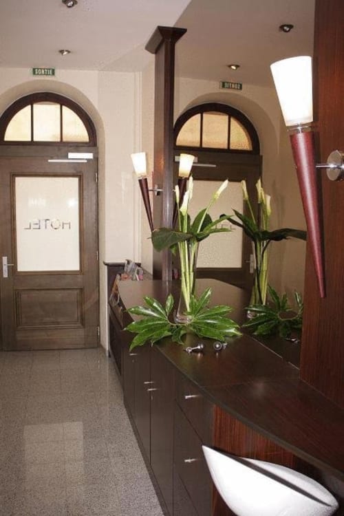 entrée de l'hôtel - hôtel proche cathédrale strasbourg- hôtel des tonneliers