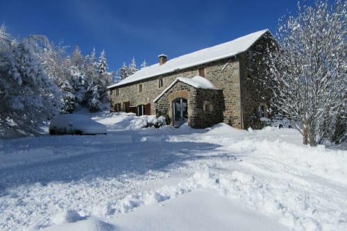 Maison d'hôtes Les Bastides du Mezenc en hiver neige