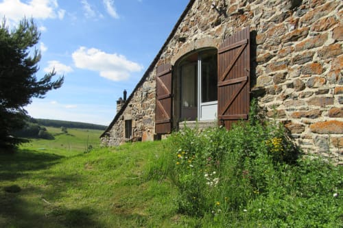 Chambre à louer avec extérieur aux Bastides du Mezenc pleine nature