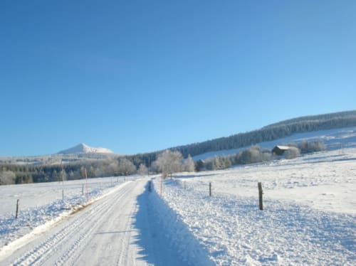 Vue Mont Mezenc - Maison d'hôtes et table d'hôtes avec petits-déjeuners en Haute-Loire Saint-Front Estables Neige