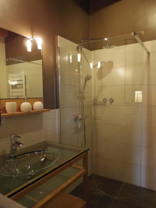douche à l'italienne - gite à Brison-Saint-Innocent