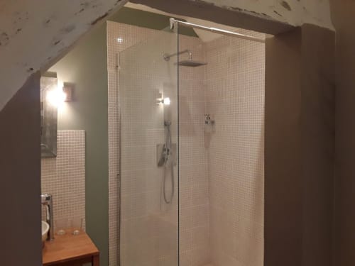douche à l'italienne - chambre au moulin de valerie 
