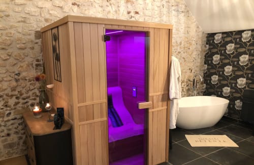 sauna - baignoire îlot - chambre d'hôte moulin de valerie - bergues