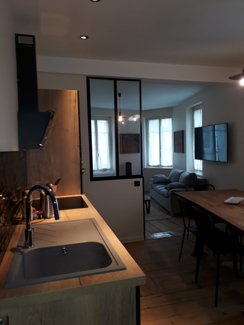 Wooden kitchen - Apartment in Normandy - La Famiglia