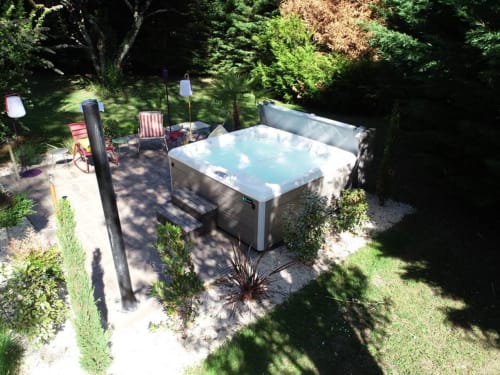 jacuzzi exterieur - location à cheverny - la demalerie