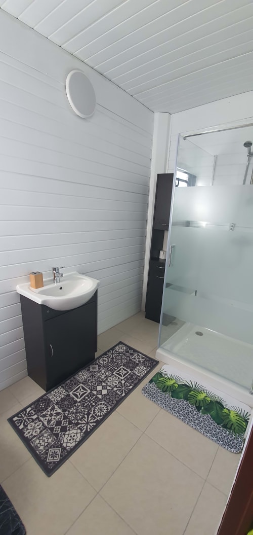 Où trouver hôtel à Koumac - Gîte les 3 Cigales