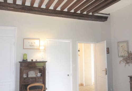 chambre agréable - Caen poutres cheminée piscine chauffée billard sauna spa