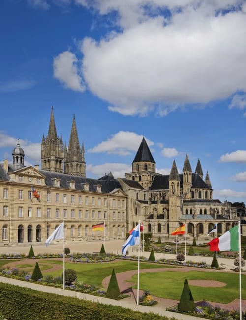 L'abbaye aux hommes de Caen aux dame guillaume le conquerant reine mathilde abbatiale hotel de ville