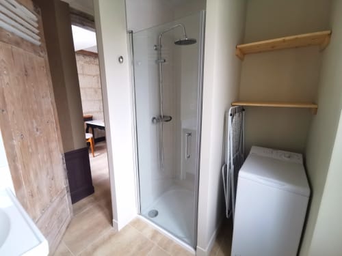 Salle de bain douche machine à laver la maison d'aligre
