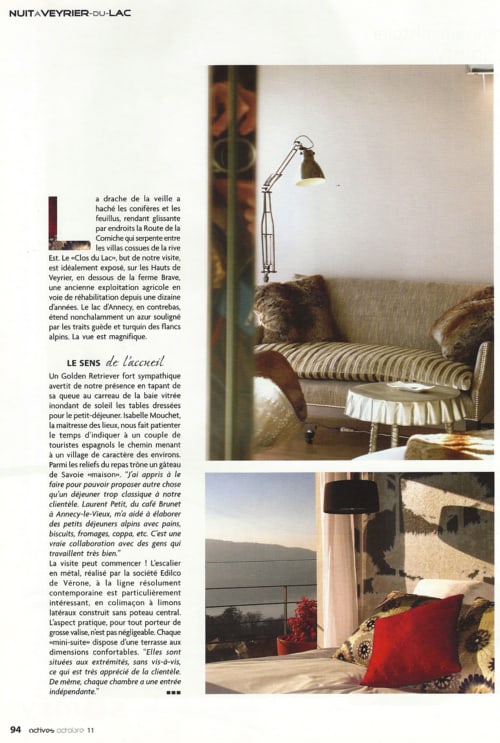 Ambiance cosy, chambre lumineuse avec salon