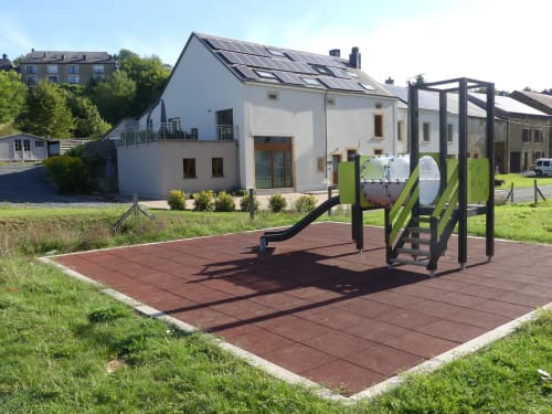 Ferienwohnung mit Terrasse und Spielluft in der Nähe