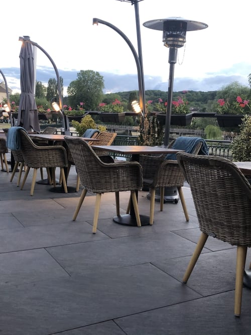 terrasse du restaurant - vue sur l'oise - l'isle adam le cabouillet
