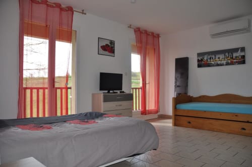 Holidays in a 4 person gîte in Curemonte | Lou Pé Dé Gril