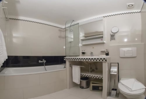 Location studio avec baignoire à Genève proche hôpital | Résidence Dezirens