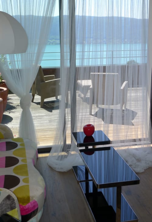 Suite Asia disposant d'une très grande terrasse avec vue le lac
