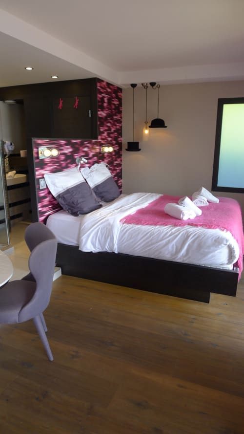 Chambre Pop Art avec bureau et salon